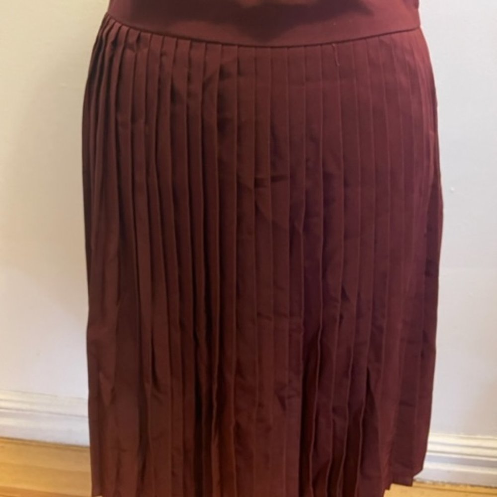 American Apparel burgundy Scholar pleated knee length skirt